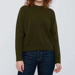 ORGANIC BASICS Recycled Wool Boxy Knit Women - olive / S